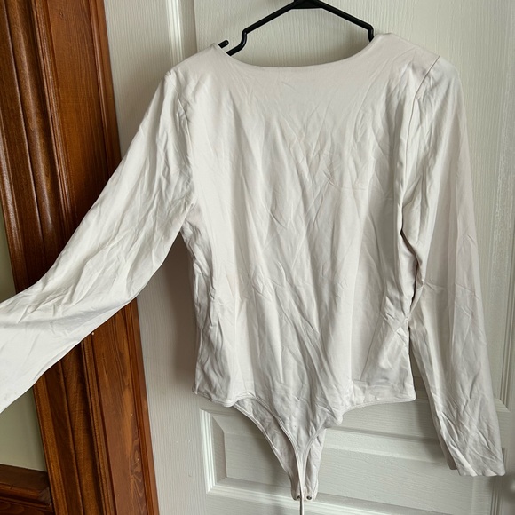 Babaton Off White Bodysuit - Size XL - Picture 2 of 3